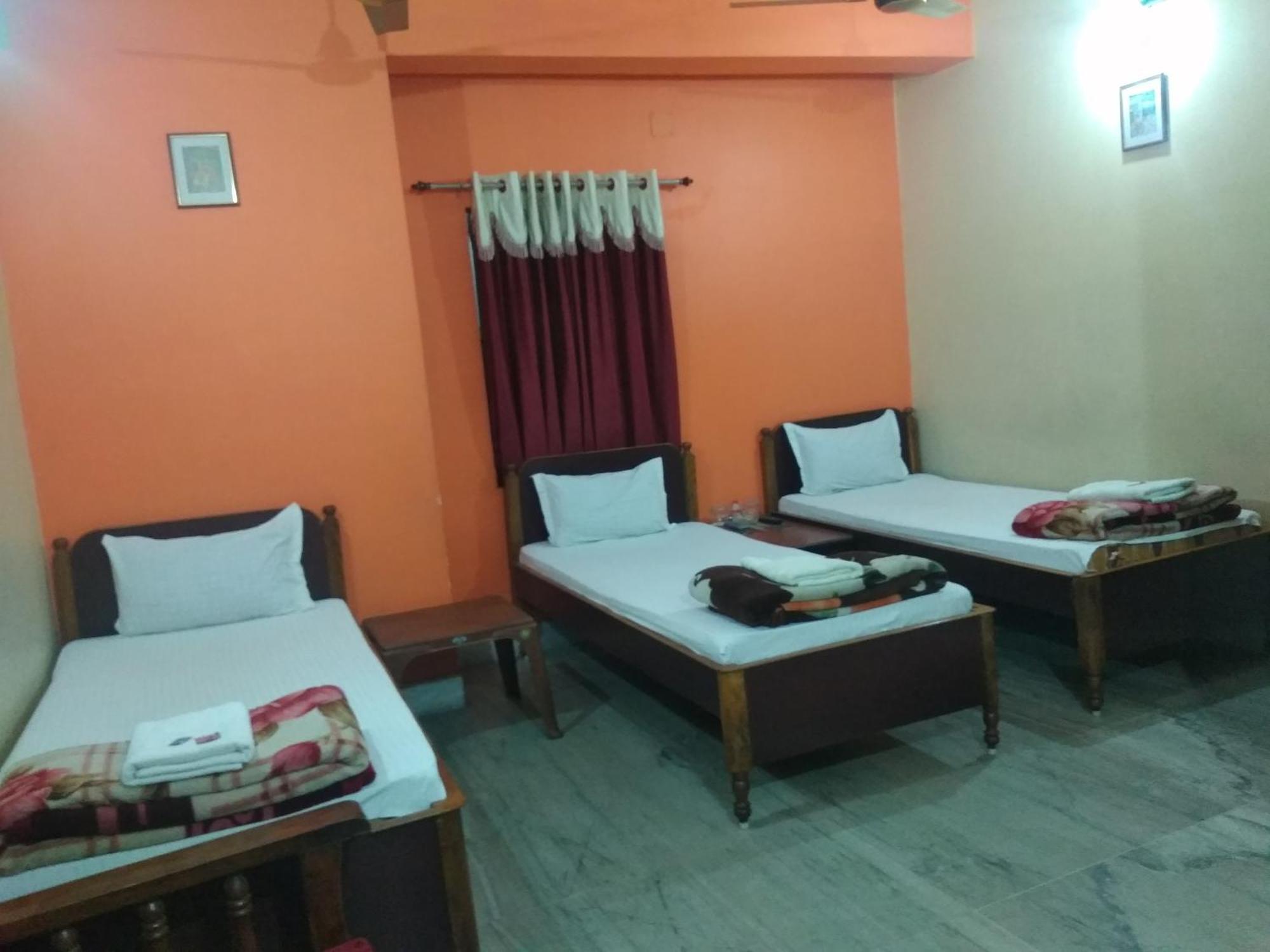 Hotel Chandrakala Regency 300 Meters From Dhanbad Railway Bagian luar foto